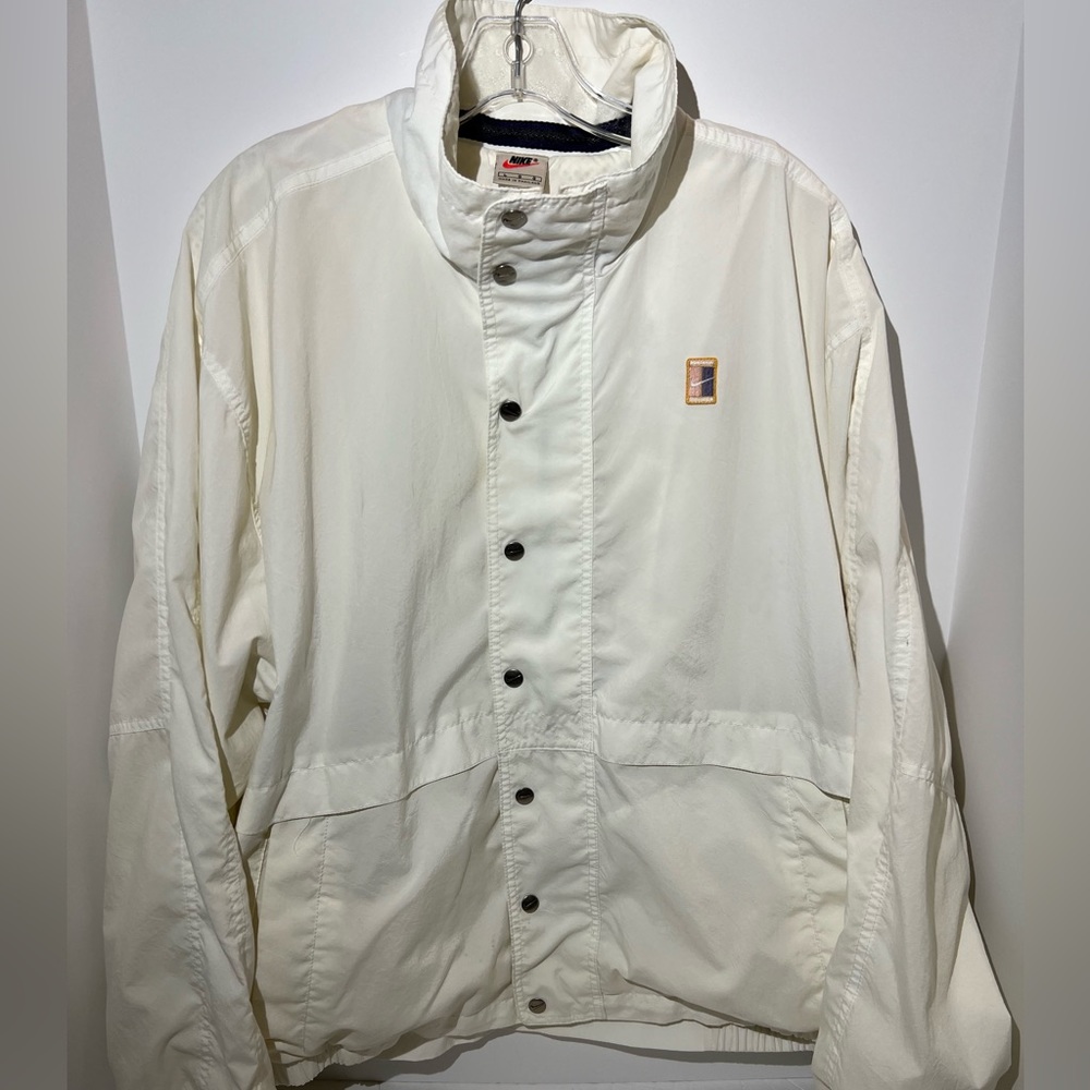 Vintage white tag, red swoosh nike lined court  jacket men’s large